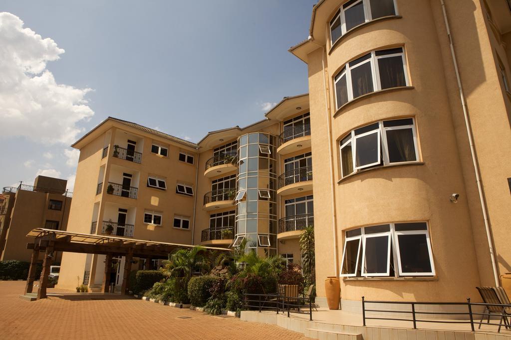 City Royal Resort Hotel Kyambogo  Exteriör bild